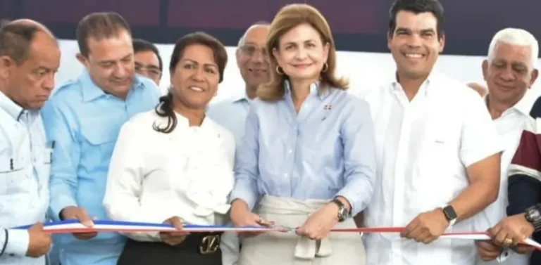 Inapa inaugura planta tratamiento Sánchez Ramírez