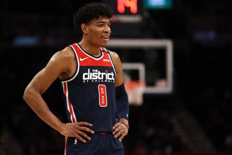 Los Lakers incorporan a Rui Hachimura y envían a Kendrick Nunn a Washington