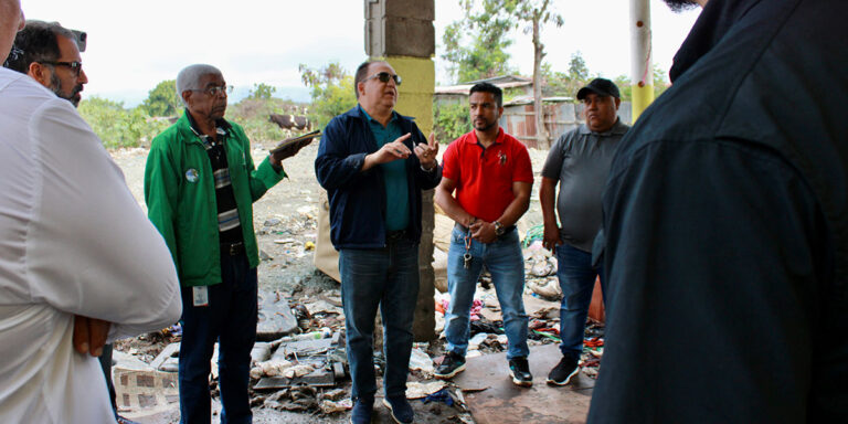 Medio Ambiente supervisa cierre de vertedero en Moca