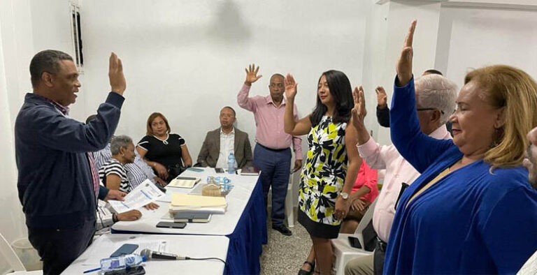 Mérido Torres juramenta poderosa estructura que lo llevara a ganar convención del PRM y la alcaldía de SDE