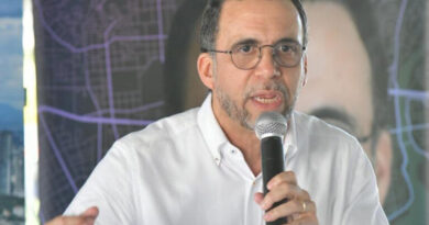 Navarro traza un plan para alcanzar Alcaldía del DN