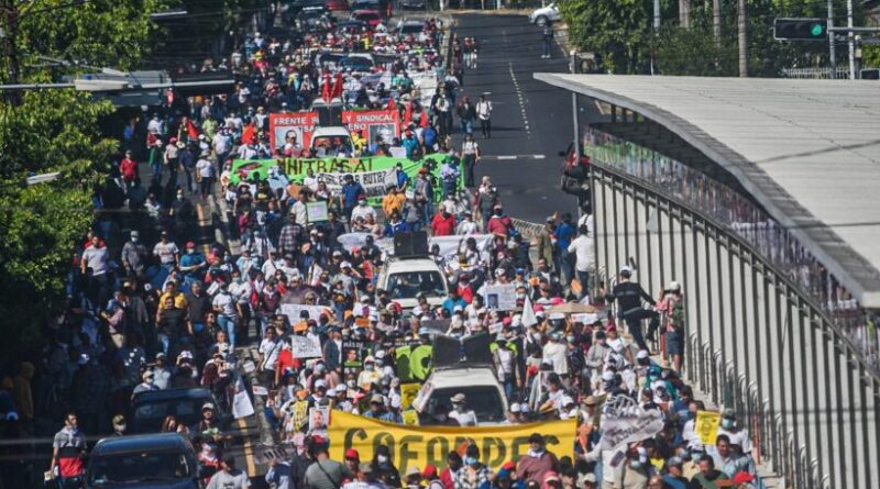 EL SALVADOR: Miles rechazan el régimen de excepción de Bukele