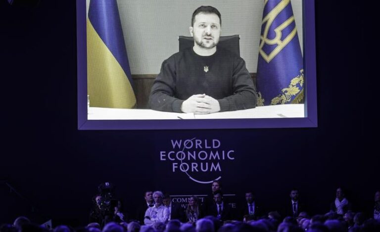 Zelensky presiona Occidente para que supla tanques combatir Rusia