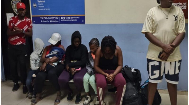 Apresan a conductor haitiano por transportar compatriotas indocumentados