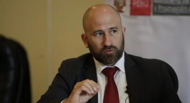 Renuncia el ministro de Trabajo de Perú tras nuevas muertes en las protestas