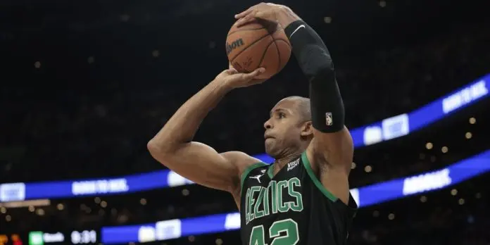 Al Horford: con grandes números en la NBA
