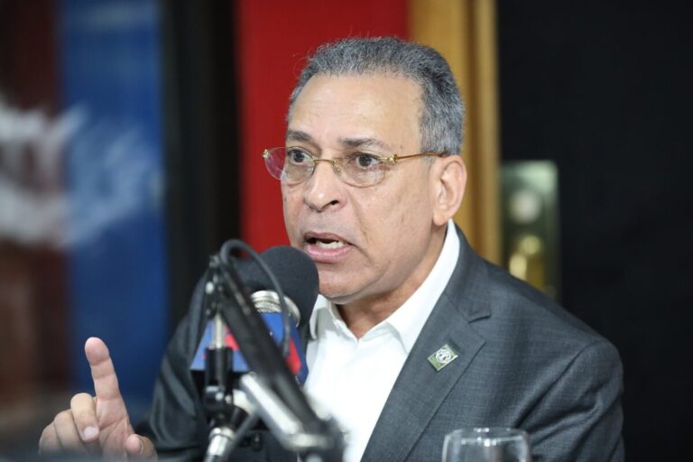 Geólogo Osiris de León informa falla regional que provocó sismo fue la misma que remeció a Haití en 2010