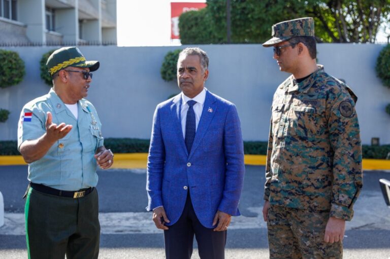 Sistema 9-1-1 hace entrega de 50 nuevas motocicletas a la DIGESETT