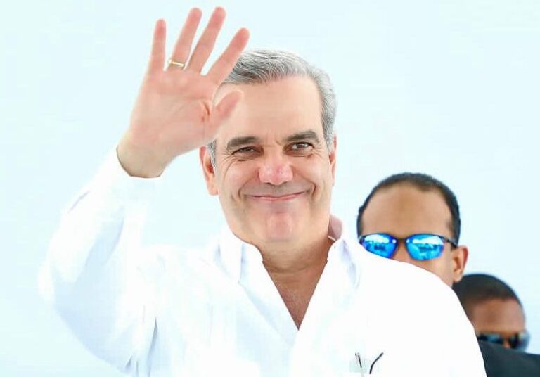 Abinader entre presidentes AL mejor valorados, según CID Gallup