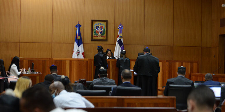 Los “rebeldes” que siguen prófugos por casos de corrupción