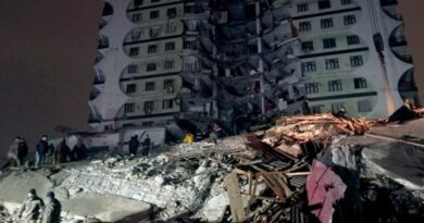 Casi 1.400 muertos por terremoto: al menos 912 en Turquía y 473 en Siria