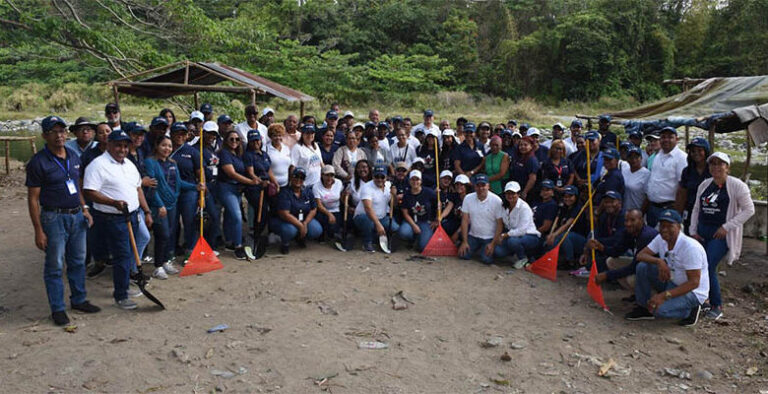 CAASD realiza limpieza en el río Isa