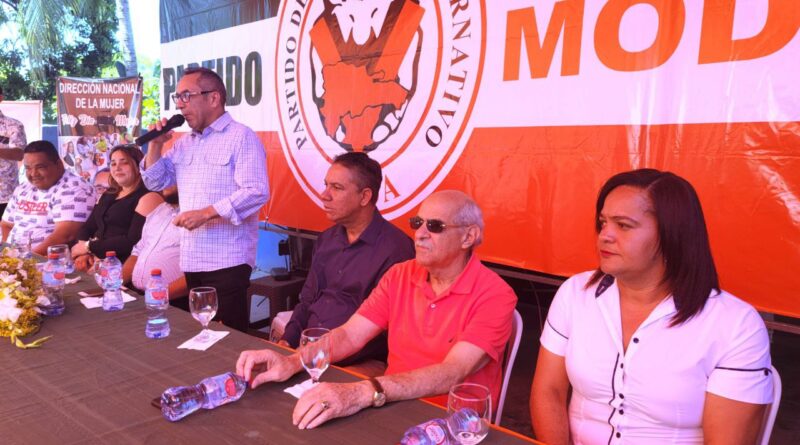 El Partido MODA juramenta centenares de personas en el Distrito Municipal de Amina provincia Valverde