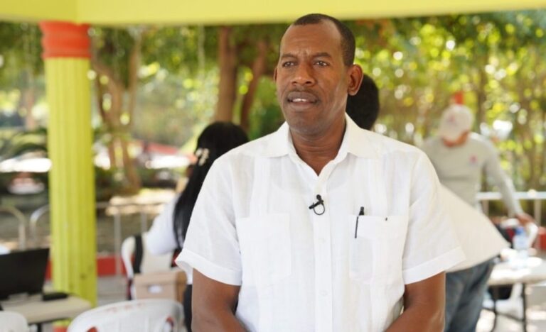 Luis Abinader designa a Duarte Méndez Peña como director interino de Titulación