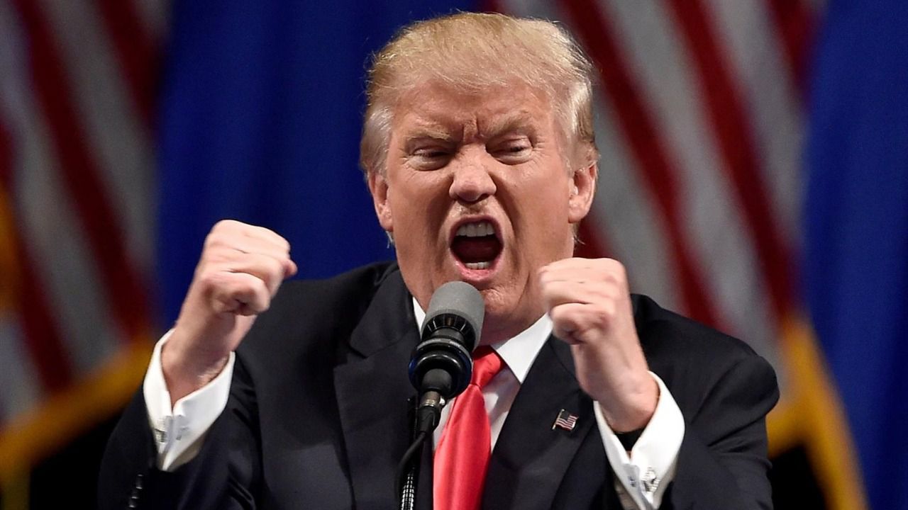 Medios de comunicación no podrán transmitir en vivo lectura de cargos a Trump