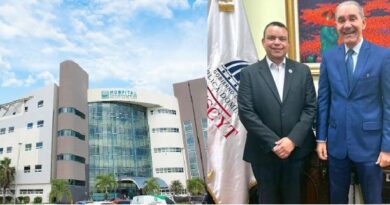 Ney Arias Lora recibe acreditación como Hospital Docente Universitario