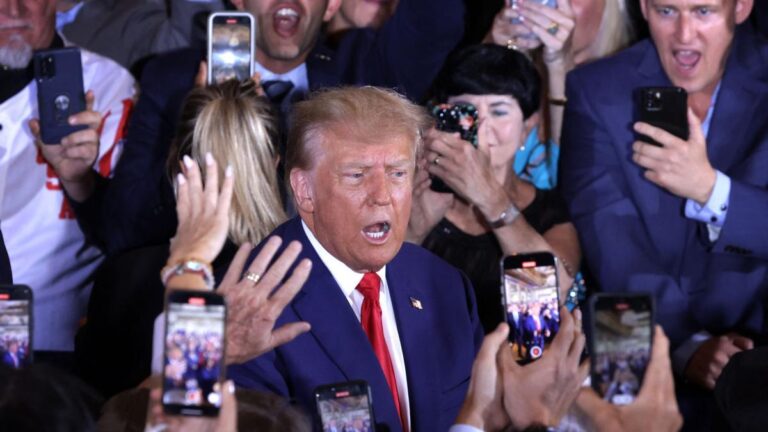 EEUU: Trump acusa demócratas de recurrir a prácticas «soviéticas»