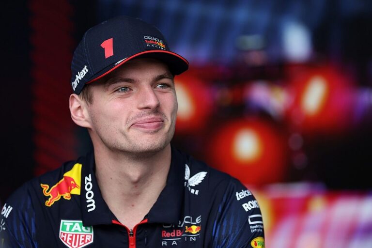 Max Verstappen marca mejor tiempo en entrenamientos libres del Gran Premio de Australia