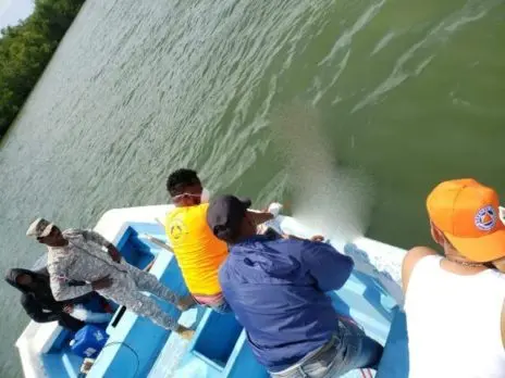Atado de pies y manos, así hallaron cuerpo de hombre en el río Soco