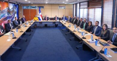 Misión del FMI rebaja a 4 % proyección de crecimiento de la economía dominicana y sugiere políticas fiscales