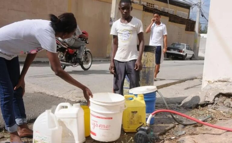 Geólogo Osiris de León llama al Gobierno y población a racionar el agua