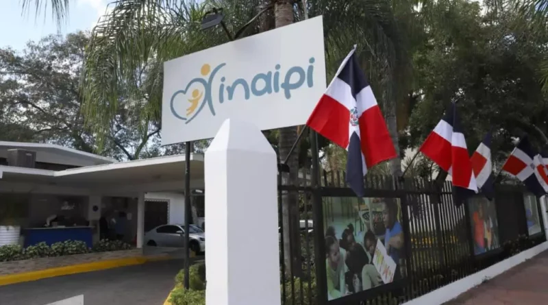 Empleado de INAIPI se roba 200 tablets de la institución