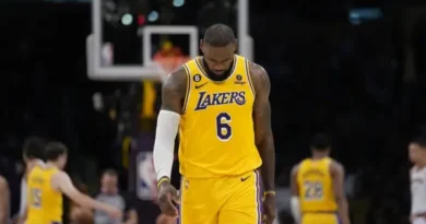 LeBron cuestiona su futuro después de la eliminación de Lakers