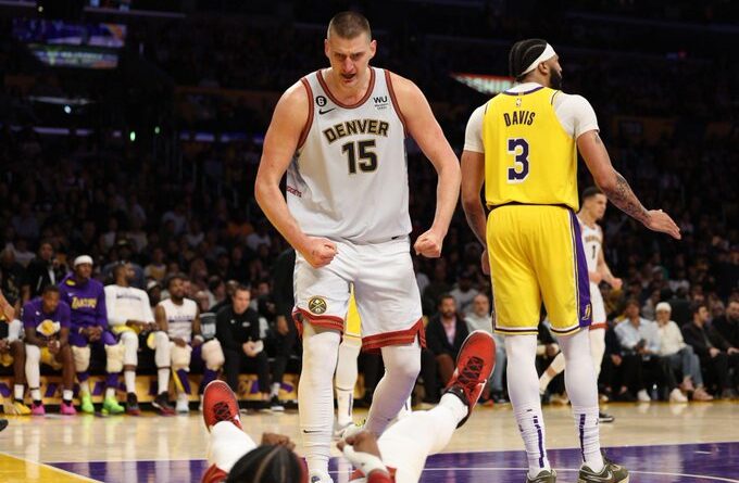 ¡Con escoba incluida! Nuggets eliminan Lakers y se instalan en primera final de su historia en la NBA