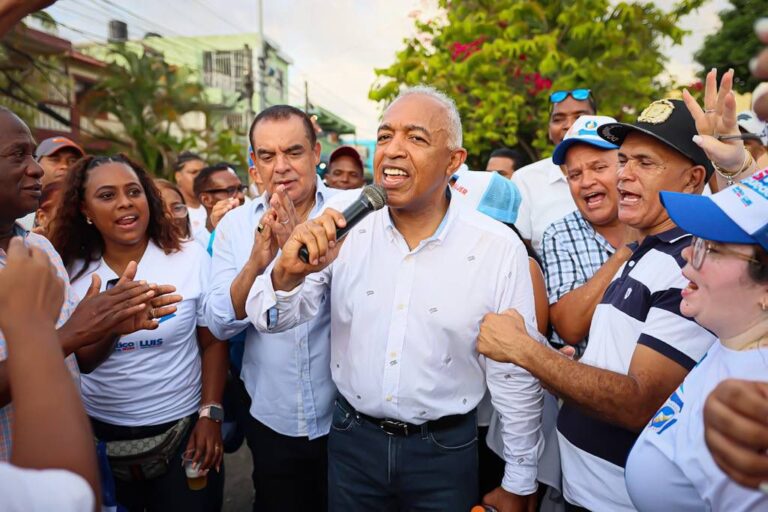 Santana destaca fortaleza PRM en SDE, inscribe nuevos miembro