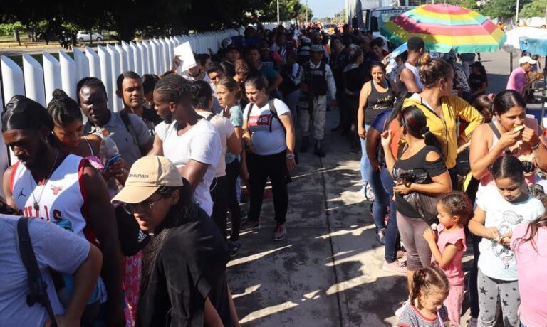 EU: Abarrotada de migrantes la frontera ante el fin del Título 42