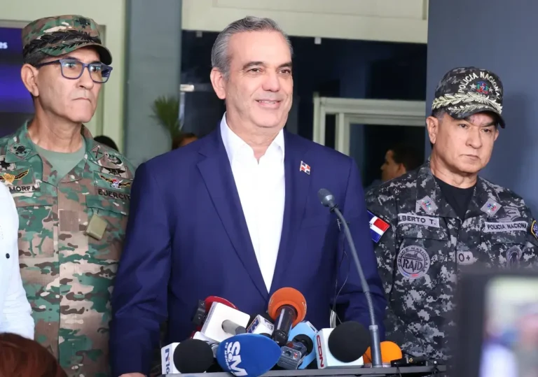 Abinader entregó a PN 4 mil millones extras