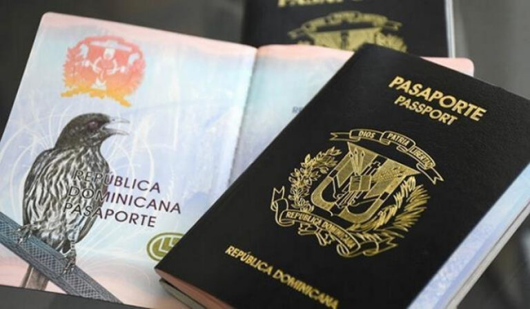 Abinader admite fallos en planificación de Dirección General de Pasaportes