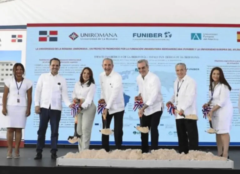 Abinader da palazo inicia Universidad de La Romana