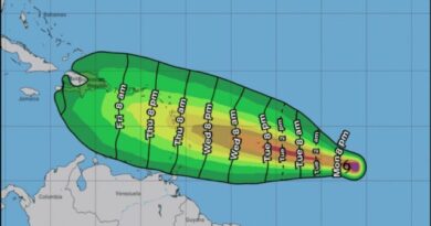 La tormenta tropical Bret podría llegar a islas del Caribe como huracán