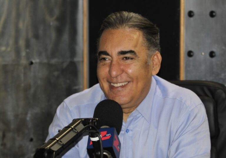 Ex gobernador, ex diputado y miembro del Comité Central en La Vega renuncia del PLD