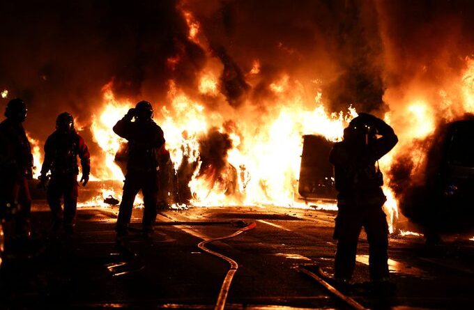 Fuego, saqueos y destrozos protagonizan protestas en Francia