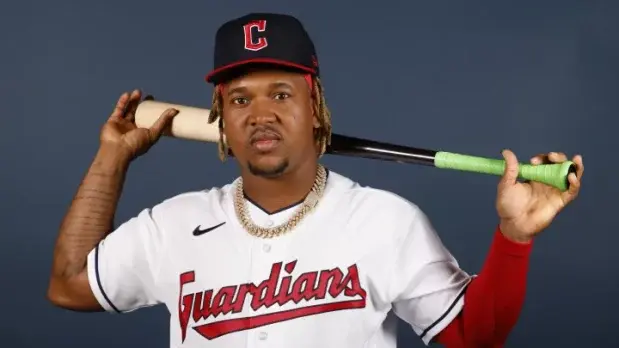 José Ramírez logra hitos jonrones en GL