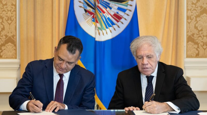 La Junta Central Electoral y la OEA firman convenio de cooperación técnica de cara al próximo proceso electoral