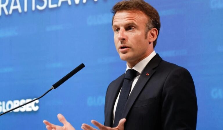 Macron dice que con la invasión a Ucrania, Putin «despertó» a OTAN