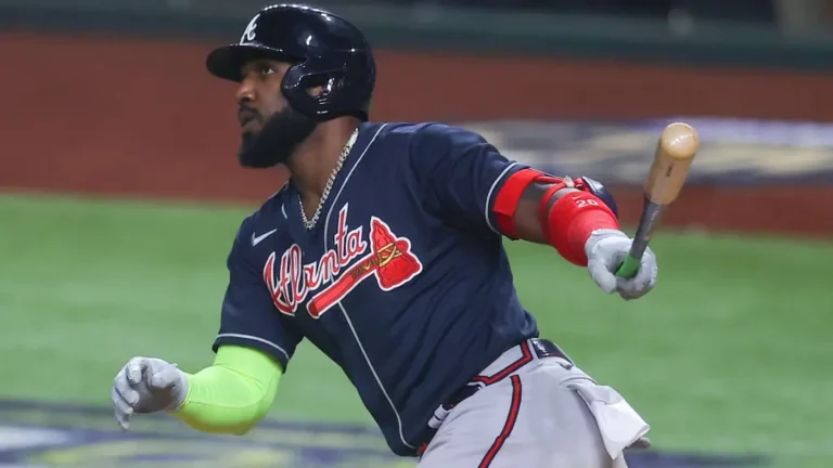 Marcell Ozuna despacha su jonrón 16 en triunfo de Bravos