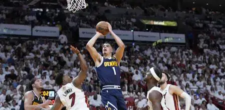 Los Nuggets ponen a Heat contra la pared en final NBA