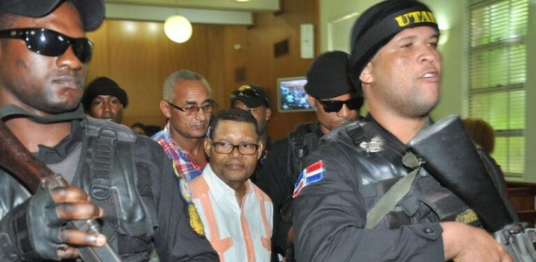 Tribunal ordena arrestar al sindicalista Arsenio Quevedo y a exregidor por entorpecer juicio