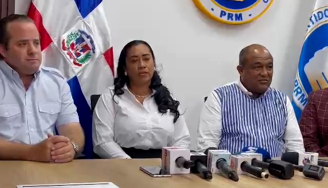Se juramenta en el PRM vicealcaldesa de Montecristi que renunció del PLD