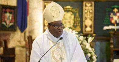 Obispo Castro Marte sobre depuración de aspirantes del PRM: «Muestra una madurez democrática»
