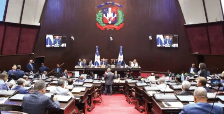 Debate por Cámara de Cuentas se radicaliza entre PRM y la oposición