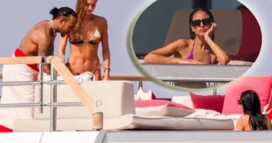 Actriz mexicana Eiza González junto a Lewis Hamilton en un yate en Ibiza