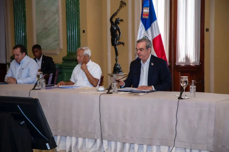 Gobierno y ADP seguirán debate mejora educación