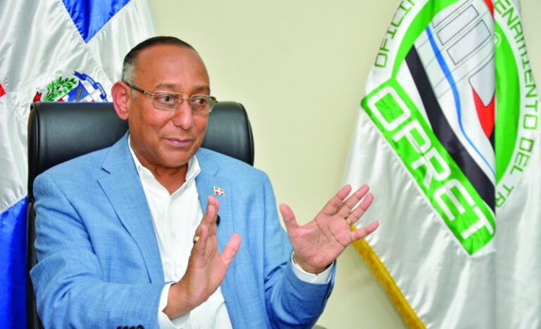 Grupos populares declararan al director de la Opret persona no grata en Moca