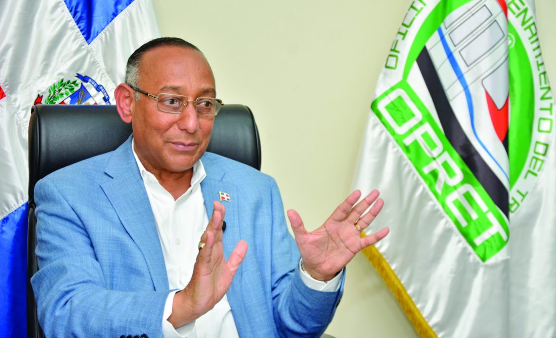 Grupos populares declararan al director de la Opret persona no grata en Moca