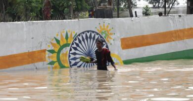 Partes de Nueva Delhi amanecen bajo el agua por una crecida histórica entre evacuaciones
